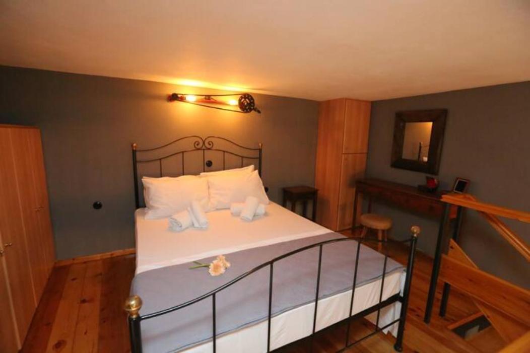 Appartement Lignum à Ermoúpoli Extérieur photo